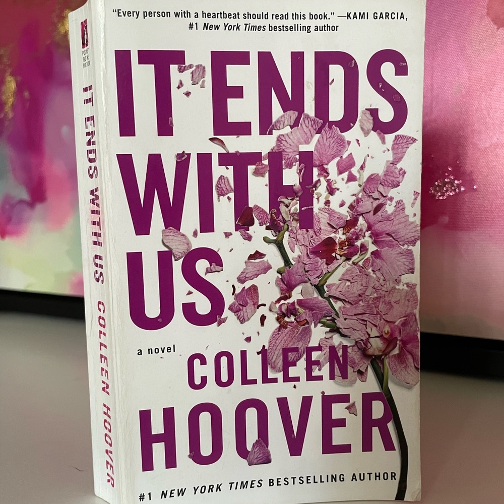 ‘It Ends With Us’ by Colleen Hoover